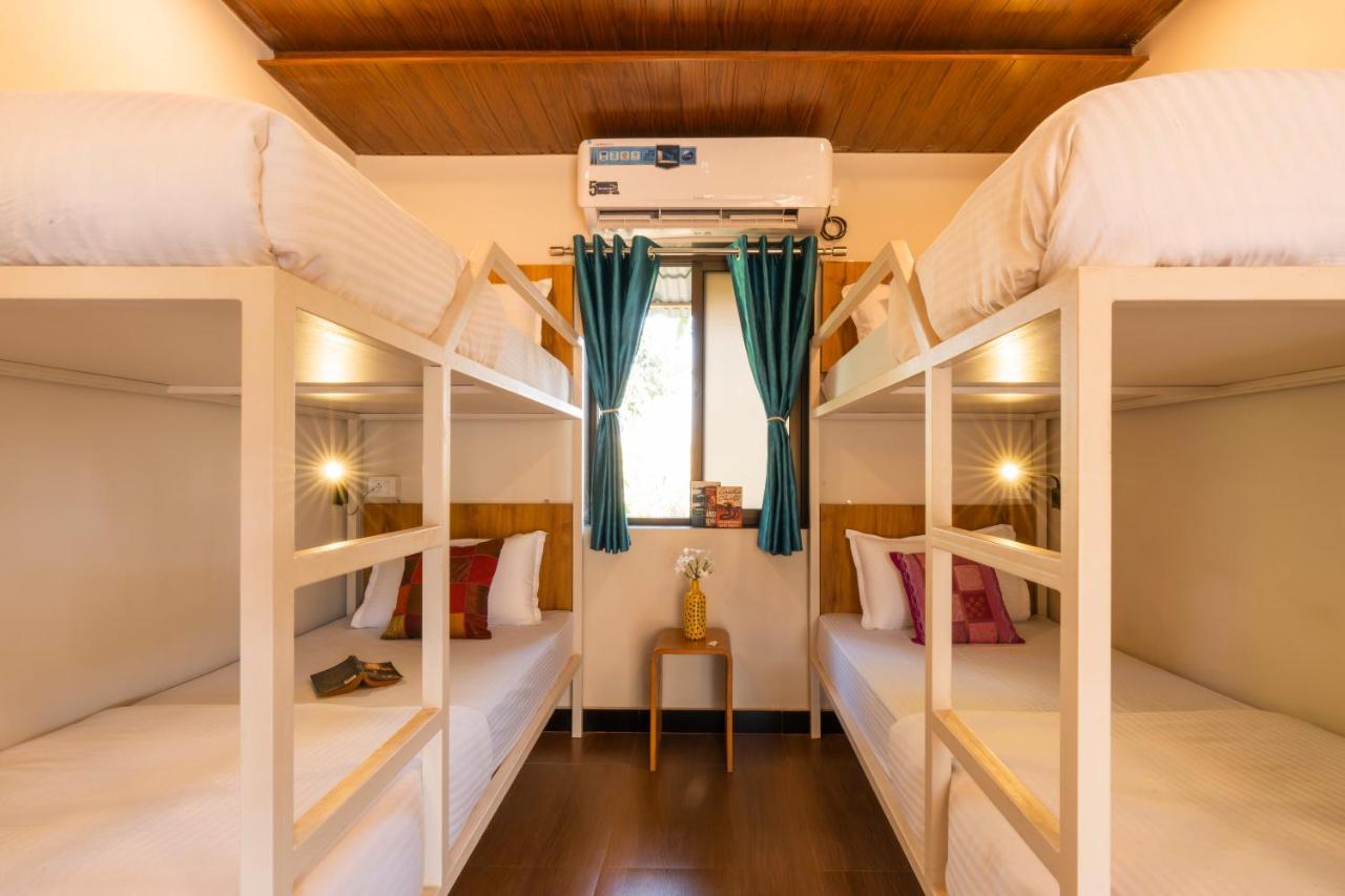 Zostel Kolad Hostel Екстериор снимка